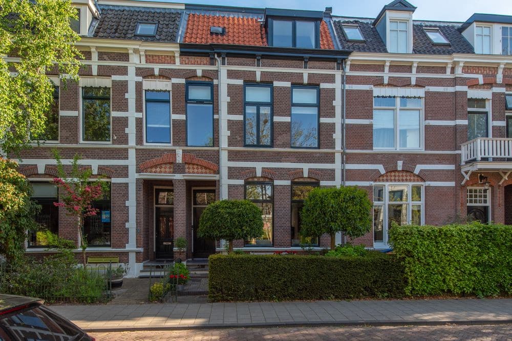 Emmastraat 9
